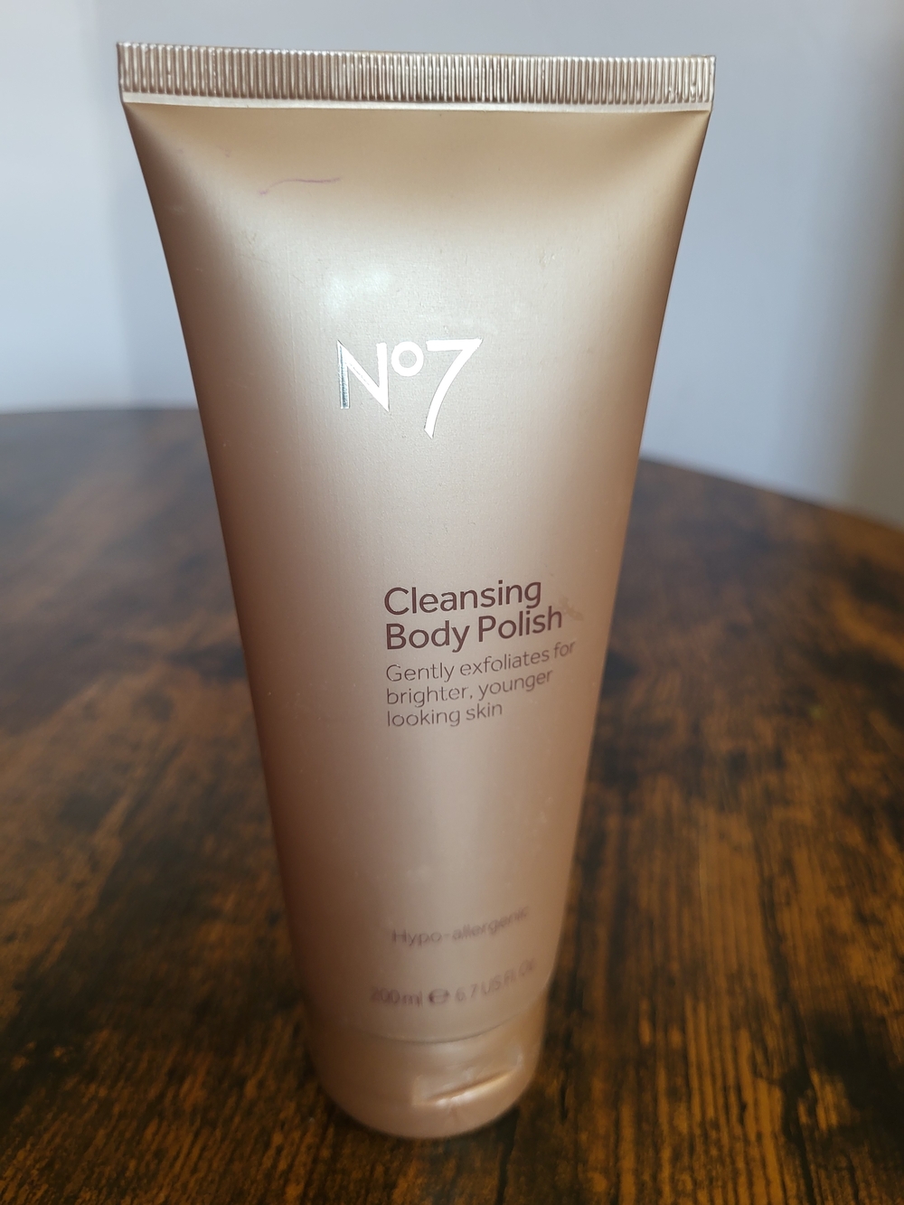 No7 Cleansing Body Polish – Champagne Beige